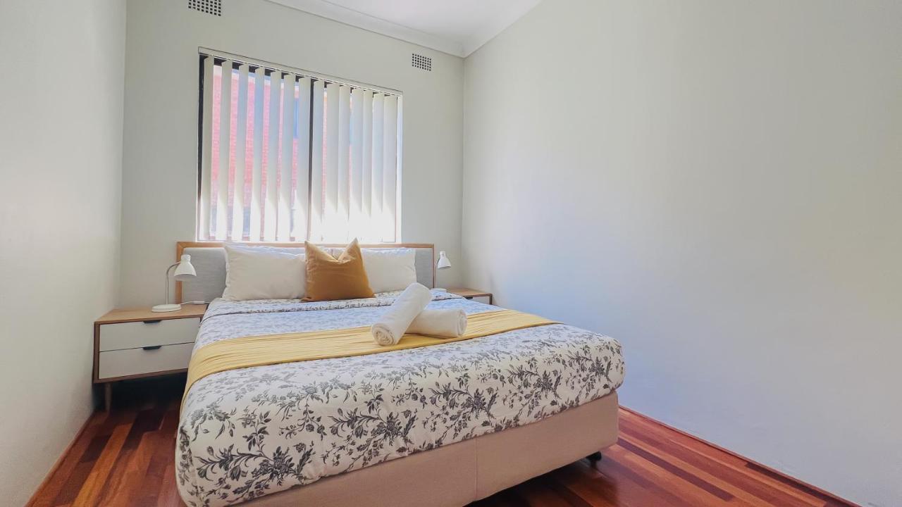Апартаменты Carlton 3 Beds Unit - Free Parking Сидней Экстерьер фото